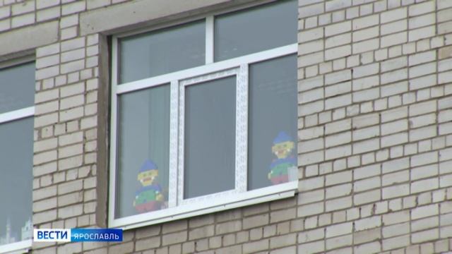 В Ярославле 7-летняя девочка выжила после падения из окна седьмого этажа смотреть онлайн
