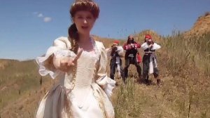 Пираты: Ветер с моря дул