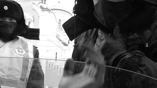 Между нами стена непонимания / Отжал iPhone 12 / Смотрящий за милицией смотреть онлайн