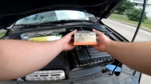 Замена воздушного фильтра на тигуане. Меняем сами.