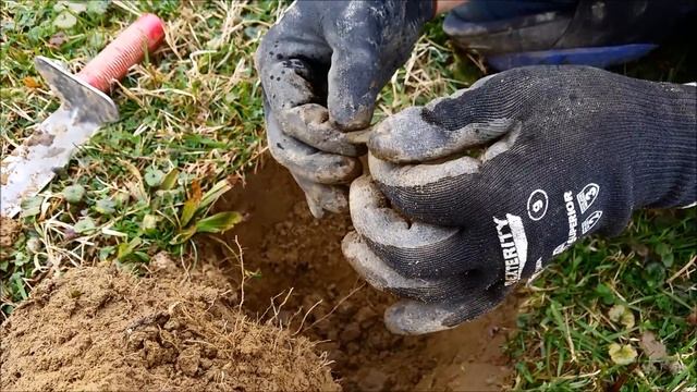 Metal Detecting in the Wet, Fisher F75 | Swingin' In The Rain смотреть онлайн
