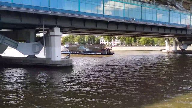 Москва река в парке Горького 2 смотреть онлайн