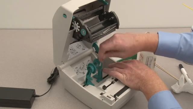 Zebra GC420T Cleaning the Printer Easy - How to Tips and Tricks by @3labels смотреть онлайн