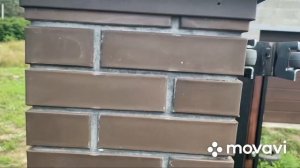 Монтаж колпаков на кирпичный столб