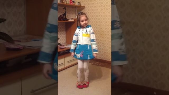 Дарья Карапузова исполняет песню. А ты меня любишь смотреть онлайн