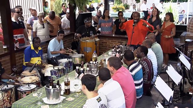 Efson - Hoje É Dia De Festa / Firme E Forte смотреть онлайн