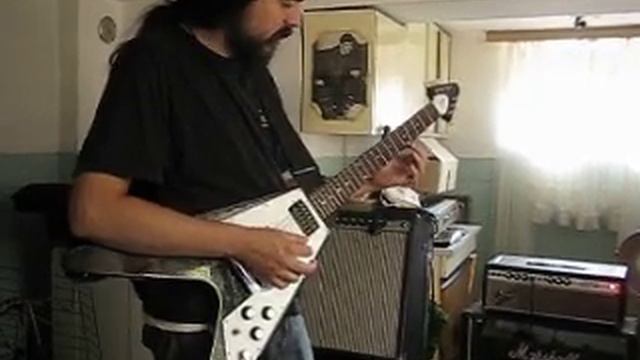 Fender Bassman 1969. on Marshall 2x12 and Gibson Flying V Clean Sound смотреть онлайн