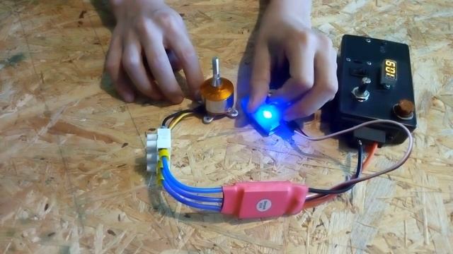 драйвера для самолётного (бесколлекторного) двигателя. смотреть онлайн