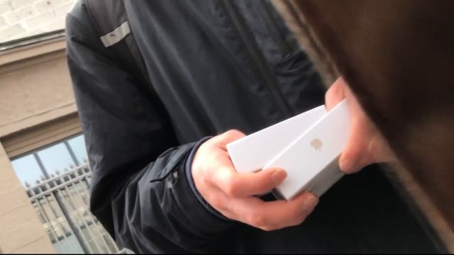 КИДАЛЫ АВИТО - ПАЛЕНЫЕ AirPods | Встречаюсь с Мошенниками Avito смотреть онлайн