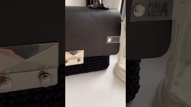 Чёрная небольшая сумка - это классика! Сумка «Флорида» в продаже, цена - 4200₽. смотреть онлайн