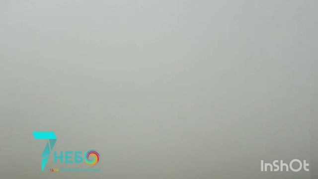 Белый матовый натяжной потолок в гостиной от студии "Седьмое небо" смотреть онлайн