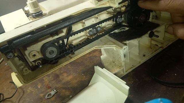 Un sujet très important dans la machine à coudre Singer SamBA 4)موضوع مهم جدا في ماكينه الخياطه سنج смотреть онлайн