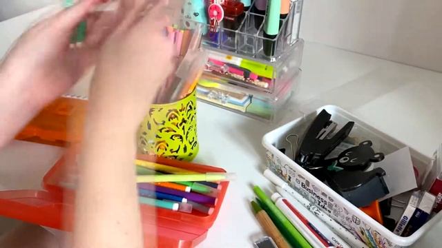 Мой новый рабочий стол IKEA | Хранение канцелярии, косметики и гель-лаков смотреть онлайн