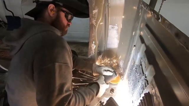 CUMMINS Drag Truck Engine Reveal!! & Attempting To Repair The Drag Truck Floor... смотреть онлайн