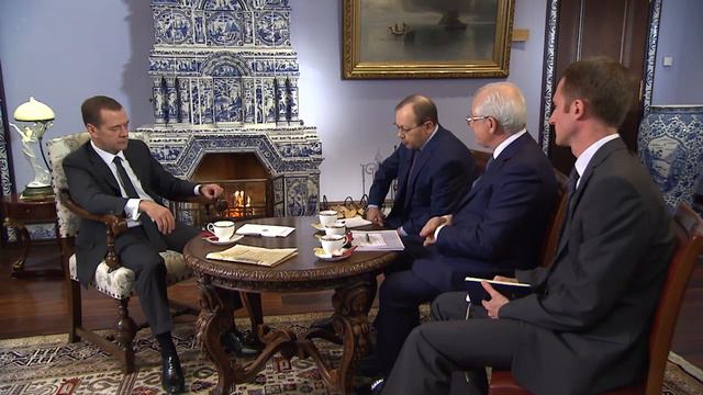 Дитрий Медведев. Интервью "Российской газете" смотреть онлайн