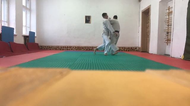 Самостоятельная работа с сыном Шомен учи дзю-вадза. смотреть онлайн