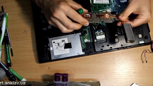 HP Compaq 625, не включается смотреть онлайн