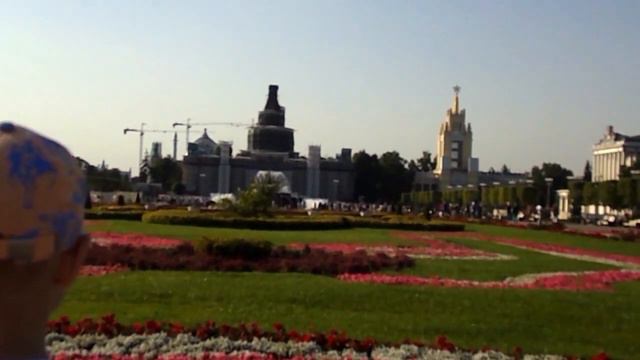 Прогулка по парку ВДНХ в Москве смотреть онлайн