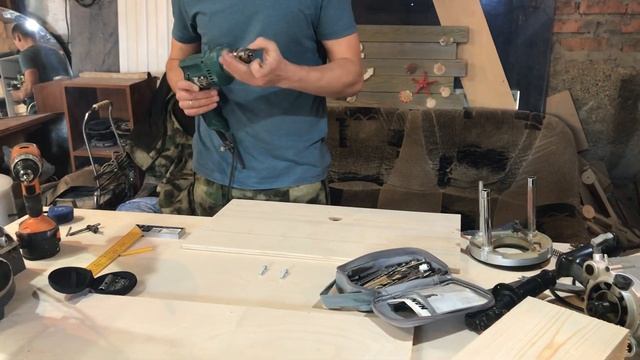 НЕРЕАЛЬНО крутая ИДЕЯ самоделки для ручного ФРЕЗЕРА/БЕРИ и ДЕЛАЙ!! смотреть онлайн