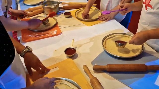 Happylon. Готовка пиццы. Мега-парк. Алматы - 1 Minute Story NS смотреть онлайн