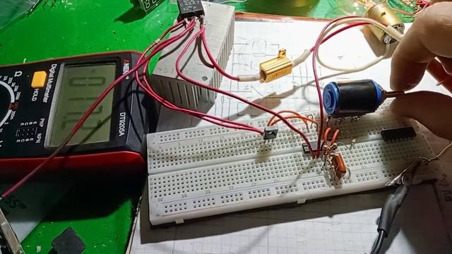 надежный БП наLM358+LM723 смотреть онлайн