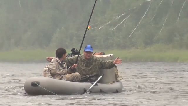 Рыбалка 501 Серия 5 в Тайге Поймали рыбу Таймень Выживание Охота Бушкрафт Медведь Тайга Хариус смотреть онлайн