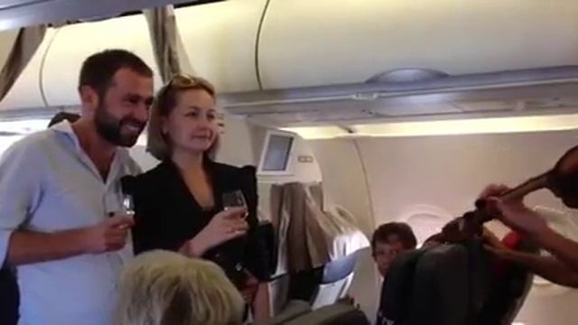 Признание в любви на борту самолета смотреть онлайн