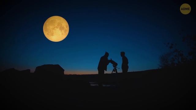 Почему Луна выглядит разноцветной? смотреть онлайн