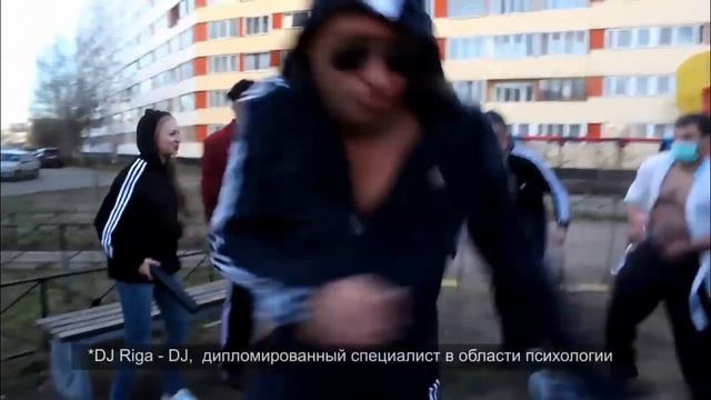 ПОЛНАЯ ВЕРСИЯ РАЗ РАЗ РАЗ ЭТО ХАРДБАС ВСЕ В СПОРТИВКАХ АДИДАС И НА НАЙКЕ ПАЦАНЫ СЛУШАЮТ ХАРДБАС БАС смотреть онлайн