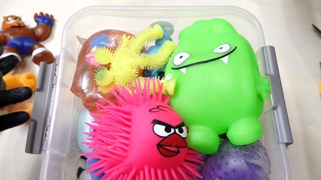 Разрезал ВСЕХ GooJitZu! Что внутри Гуджитсу? Разрезал Игрушки антистресс смотреть онлайн