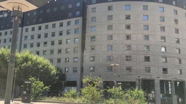 La Defense Paris France Skyscraper Tour Video Alex Channel смотреть онлайн