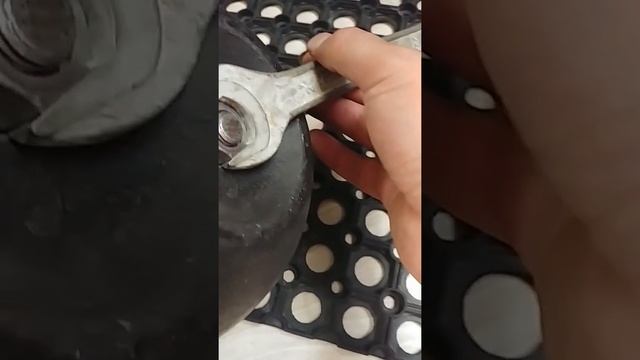 Разборная гиря 16-24-32 кг Как плавно регулировать вес подобной гири Часть 2 Гиря на 29,3 кг смотреть онлайн