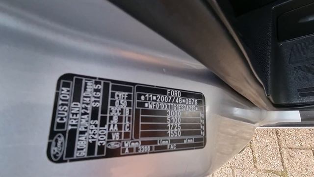 FORD TRANSIT CUSTOM L2H1 9 PERSONS EURO 5 смотреть онлайн