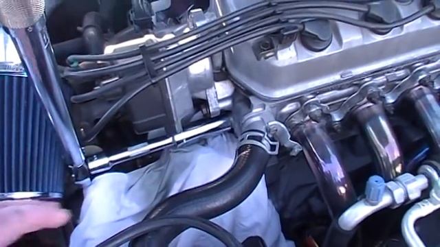 Replacing Engine Coolant Temperature Sensor on 1999 Honda Civic смотреть онлайн