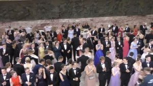 Бал дебютантов в Мраморном зале Этнографического музея в Санкт-Петербурге