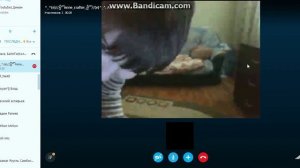 -Школьник показывает вебку за вещи  Извините я забыл вкл микро