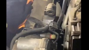 Замена клапана КВКГ Mercedes c203 двигателя m271