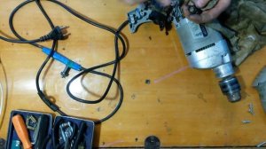 Дрель  неисправности и ремонт, не включается сгорели щётки