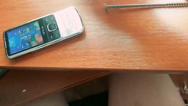 Разбиваем телефон Нокиа. смотреть онлайн