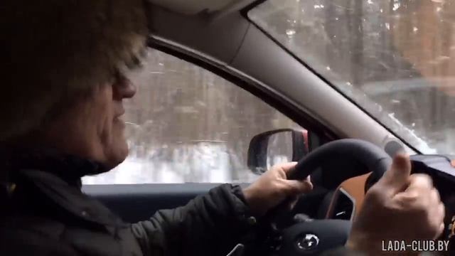 LADA XRAY Cross или LADA XRAY - лицом к лицу... смотреть онлайн