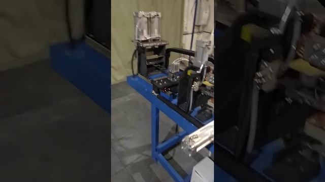 Станок для производства плоских треугольных сеток (змейка) . смотреть онлайн