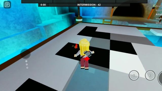 Играем в Roblox с Улей☁️?/ Roblox Flee the Facility смотреть онлайн