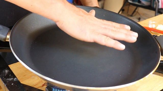 Frühstücksliebe: Starte den Tag mit einem Schaumomelett mit Schinken & Käse! смотреть онлайн