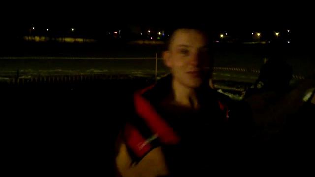 На Крещение белгородцам пришлось окунаться, заходя в воду с берега смотреть онлайн