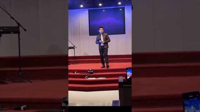 Marcelito Pomoy sings You're my heart, you're my soul in Dallas Texas Concert смотреть онлайн