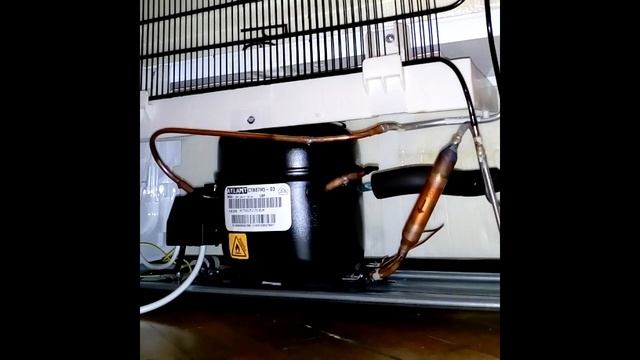 холодильник Gorenje NRK 6201 CW