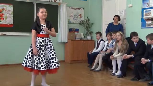 Коренек Юлия - В горнице моей светло смотреть онлайн