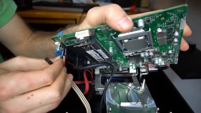 Akasa Euler S - Building a Fully Silent Fanless PC смотреть онлайн
