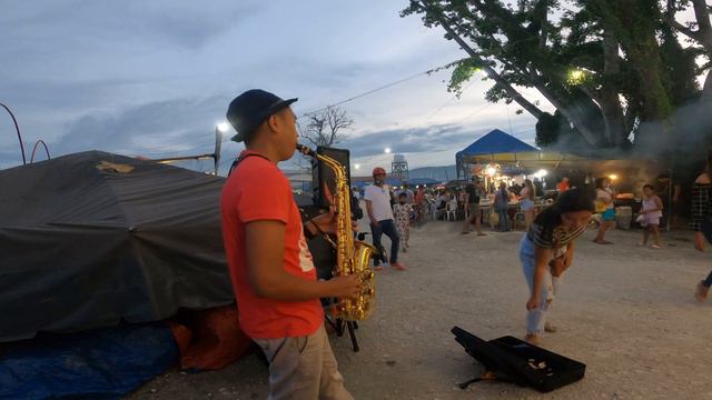 Perfect by Ed sheeran cover live @ carcar cebu city (Busking) jhayesax смотреть онлайн