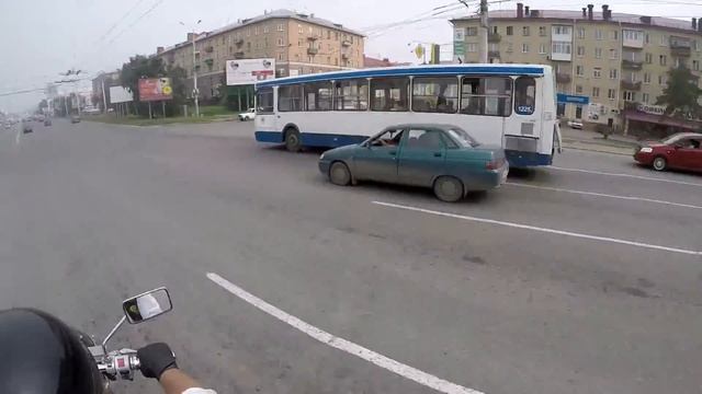 Байк-экскурсия по Омску перед 300-летием смотреть онлайн